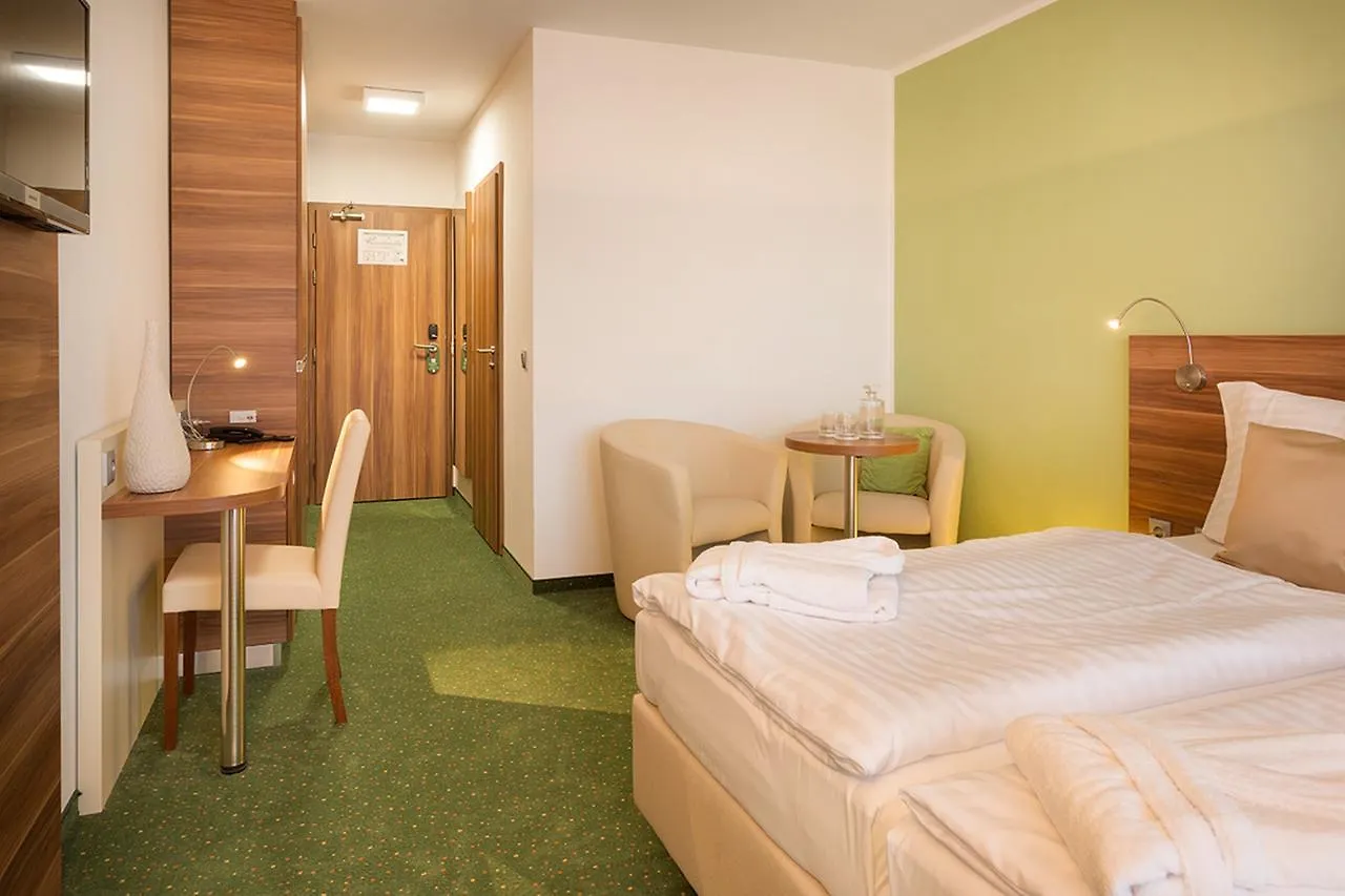 Kurhotel Pyramide Sibyllenbad Neualbenreuth