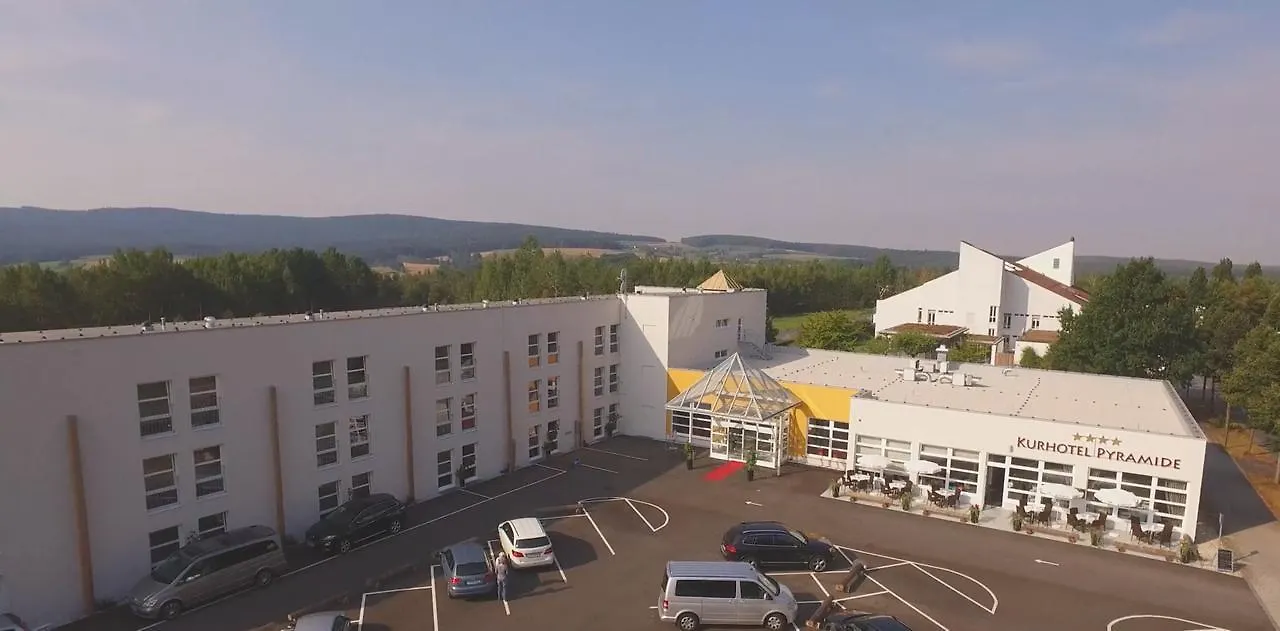 **** Hotel Kurhotel Pyramide Sibyllenbad Neualbenreuth Německo